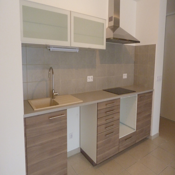 Offres de location Appartement Salon-de-Provence 13300